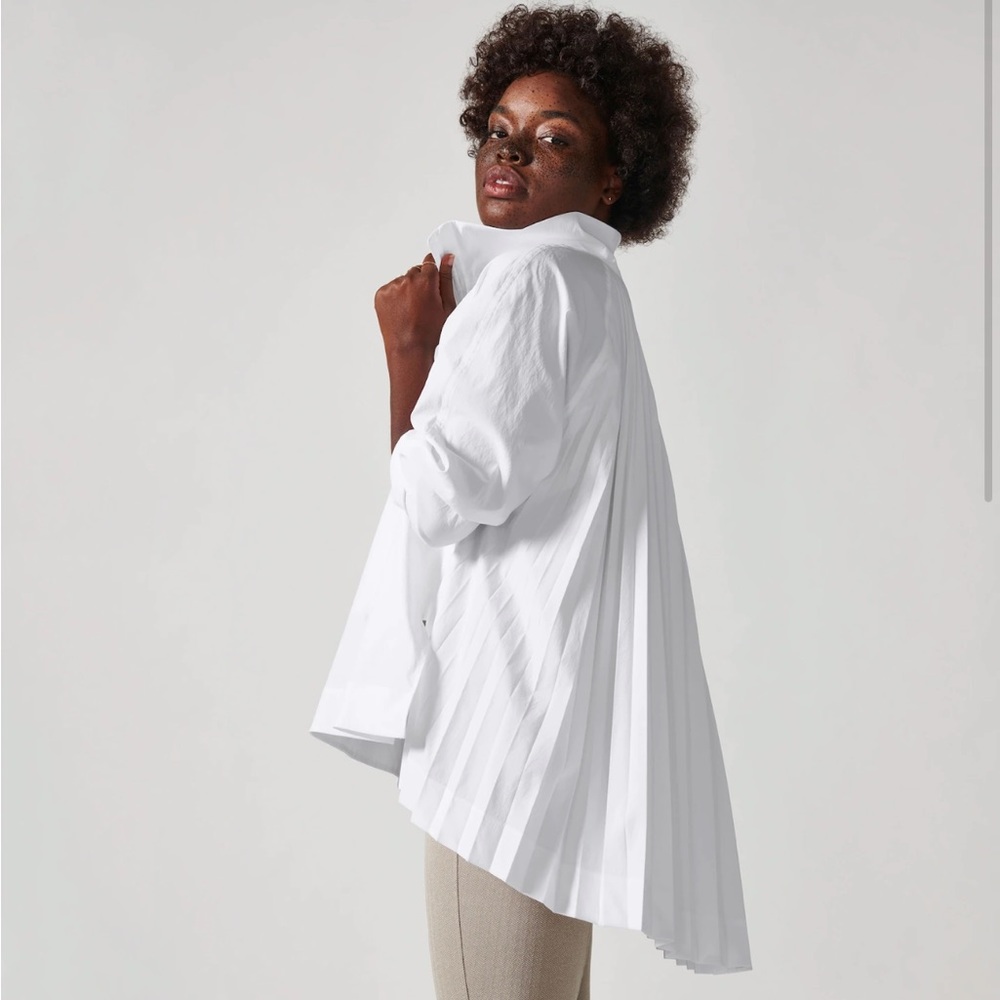 Athleta Sojourn top